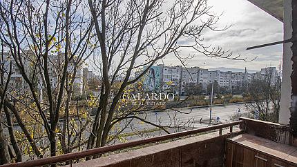 Южен реновиран апартамент с една спалня до метростанция, кв.Хаджи Димитър