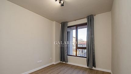Sunny and bright three-room apartment in the center of Sofia