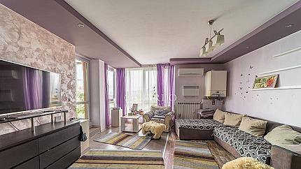 Cozy two-bedroom apartment with furniture in the old part of Ovcha Kupel