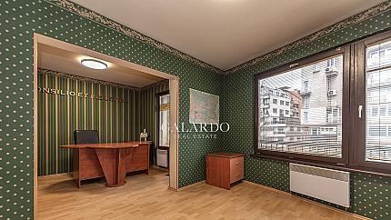 Furnished new office in a new building on Madrid Blvd.