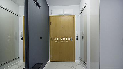 Стилен апартамент с две спални и гараж на ул.Люлин планина, Център