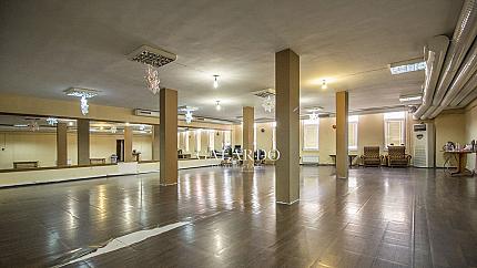 Функционален офис до Метростанция