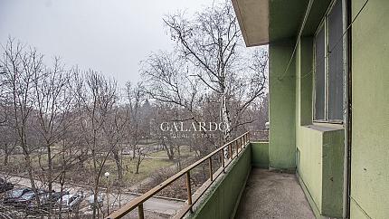 Жилище в парка, до стадион Славия