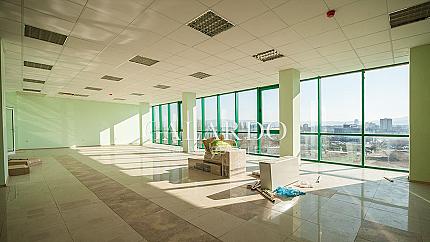 Офис в бизнес сграда до Летище София