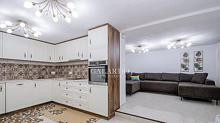 Самостоятелна къща до Парка Заимов