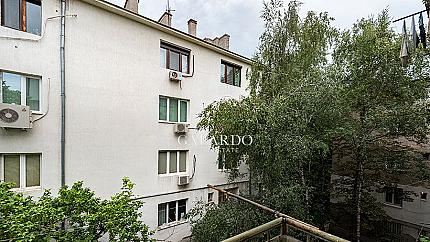 Дизайнерски четиристаен апартамент до Руски паметник