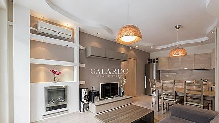 Cozy one-bedroom apartment on Gladstone Str.