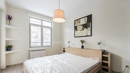 Cozy one-bedroom apartment on Gladstone Str.