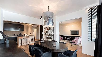 Designer apartment with three bedrooms in City Center for rent