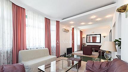 Spacious apartment  near the Levski monument