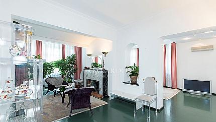 Spacious apartment  near the Levski monument