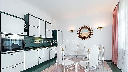 Spacious apartment  near the Levski monument