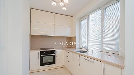 Four-bedroom apartment near James Bourchier metro station