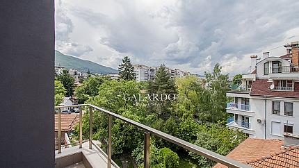 Maisonette with 3 bedrooms and amazing terraces in a small boutique building