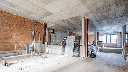 Spacious ground floor in a new building