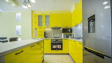 New apartment next to Victor Hugo school