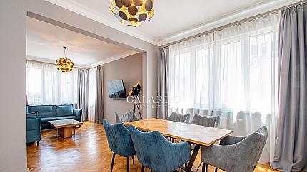 Three-room apartment on Vitosha Boulevard with a view of the NDK.