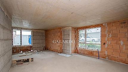 Ground floor office next to Vitosha Municipality