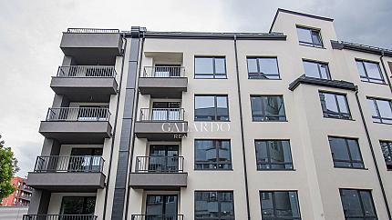 Ground floor office next to Vitosha Municipality