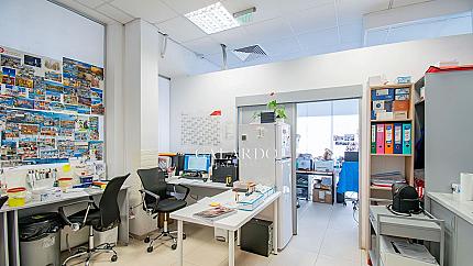 Shop with an attractive location on the ground floor, sq. Mladost 2
