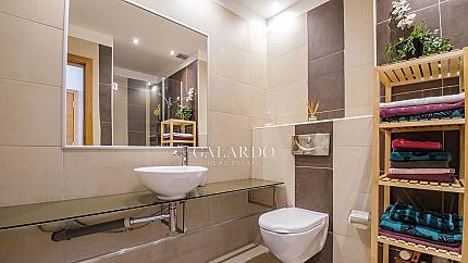 Elegant apartment with a wonderful terrace to Vitosha Mountain in Silver City