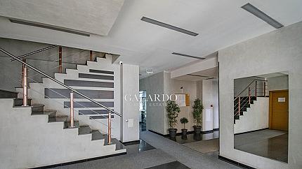 Elegant apartment with a wonderful terrace to Vitosha Mountain in Silver City