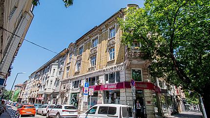 Кокетен апартамент с 2 спални в Топ център, на ул.Г.Бенковски