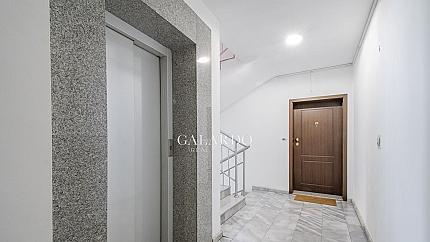 Тристаен апартамент, тип мезонет в кв.Стерлбище