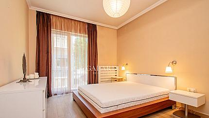 Two-bedroom apartment close to "Oborishte" street