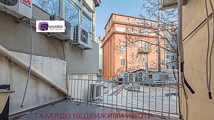 Office in a detached building near Graf Ignatiev