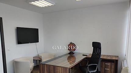 Attractive office for rent, Center