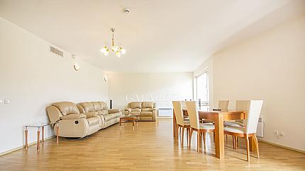 Furnished two-bedroom apartment in a gated complex in Krustova vada district