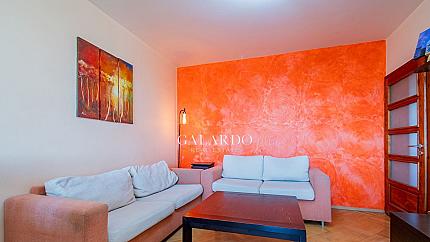 Обзаведен апартамент с 2 спални на 5 мин. от северен парк