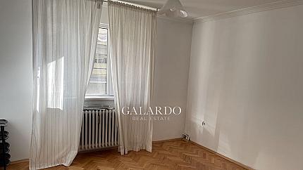 Two-bedroom apartment for sale next to the Courthouse
