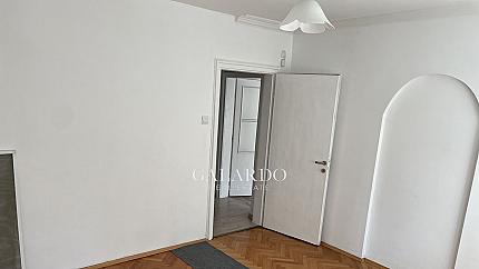 Two-bedroom apartment for sale next to the Courthouse