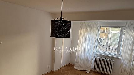 Two-bedroom apartment for sale next to the Courthouse