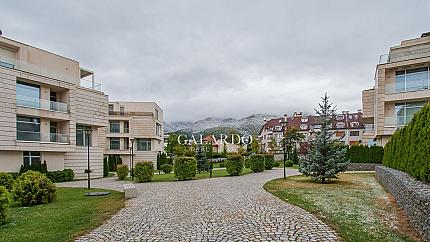Exceptional spacious 3 bedroom property in a prestigious complex