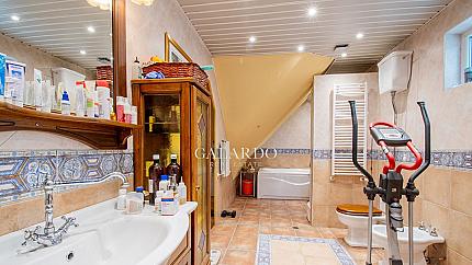 Spacious apartment with a prestigious location in Ivan Vazov district, meters from Vitosha Blvd.