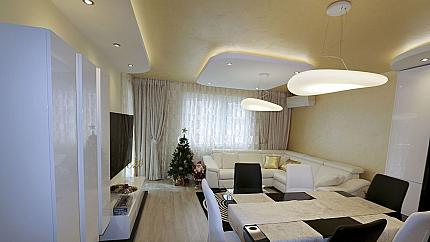 Luxury two-bedrooms apartment in the Center