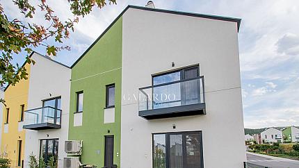Modern Luxury Townhouse in Boutique Gated Complex at Lozen Mountain’s Foot
