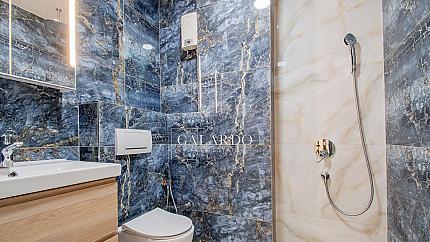 Beautiful furnished 3-bedroom apartment in an iconic building