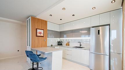 Luxury three-bedroom apartment with garage and Vitosha view in Manastirski Livadi – East