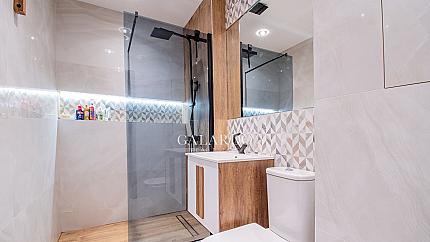 Luxury three-bedroom apartment with garage and Vitosha view in Manastirski Livadi – East