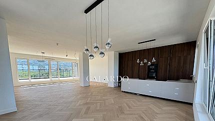 Luxury Penthouse with Breathtaking Views in Hladilnika District