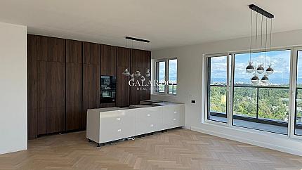 Luxury Penthouse with Breathtaking Views in Hladilnika District
