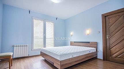 Furnished two-bedroom apartment near South Park and metro, Lozenets