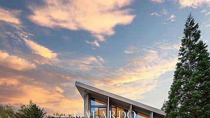 Designer house with unparalleled architecture and location