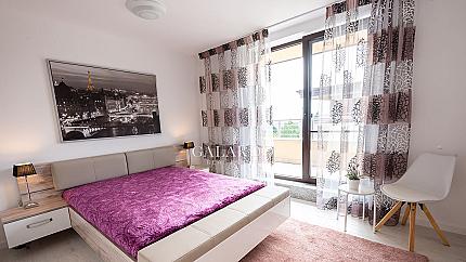 Луксозен тристаен апартамент за продажба с красива гледка към Витоша в Симеоново