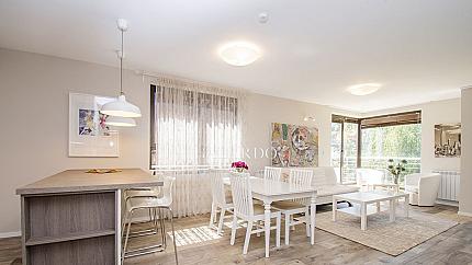 Обзаведен двустаен апартамент за продажба в затворен комплекс в кв.Симеоново