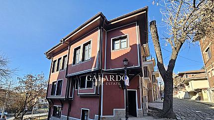 Романтичен мезонет с две спални под наем в сърцето на Стария Град